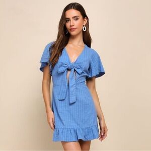 Lulus tie front dress